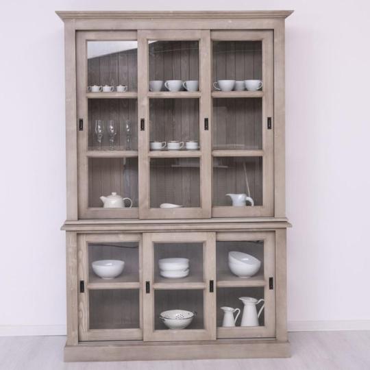 siva vintage posuvna dverova kredenc kuchyna polickovy nabytok masivny dreveny rustikalny krajina mediteranska vitrina skrina obyvacka spalna pracovna.jpg